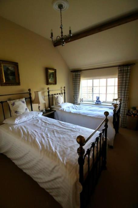 Characterful Yorkshire Cottage, Beautiful Views Exterior photo